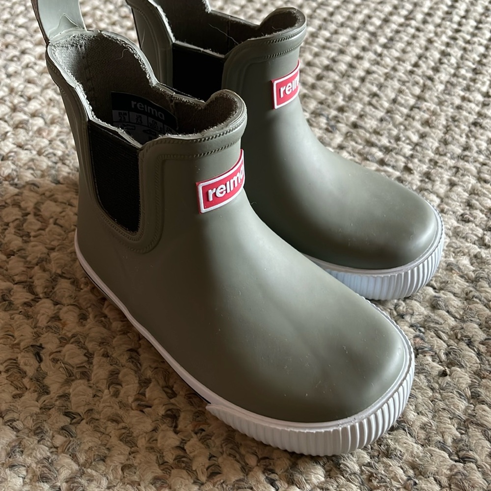 Reima muck boots